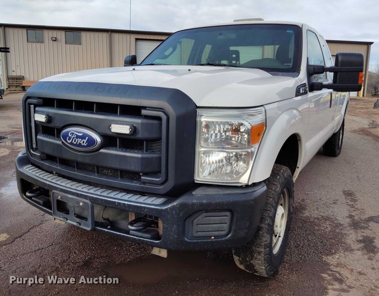 image for item DT0846 2016 Ford F250 Super Duty XL Ext. Cab pickup truck