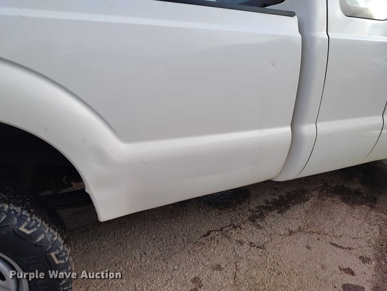 image for item DT0846 2016 Ford F250 Super Duty XL Ext. Cab pickup truck