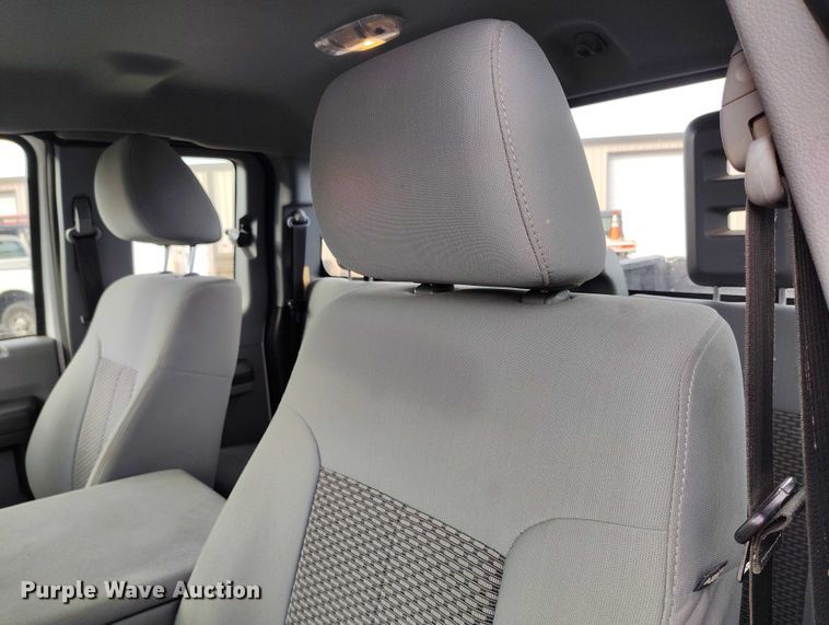 image for item DT0846 2016 Ford F250 Super Duty XL Ext. Cab pickup truck