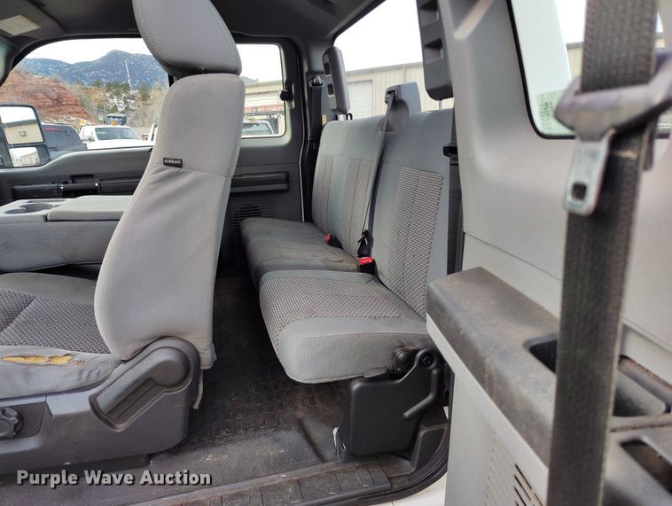 image for item DT0846 2016 Ford F250 Super Duty XL Ext. Cab pickup truck