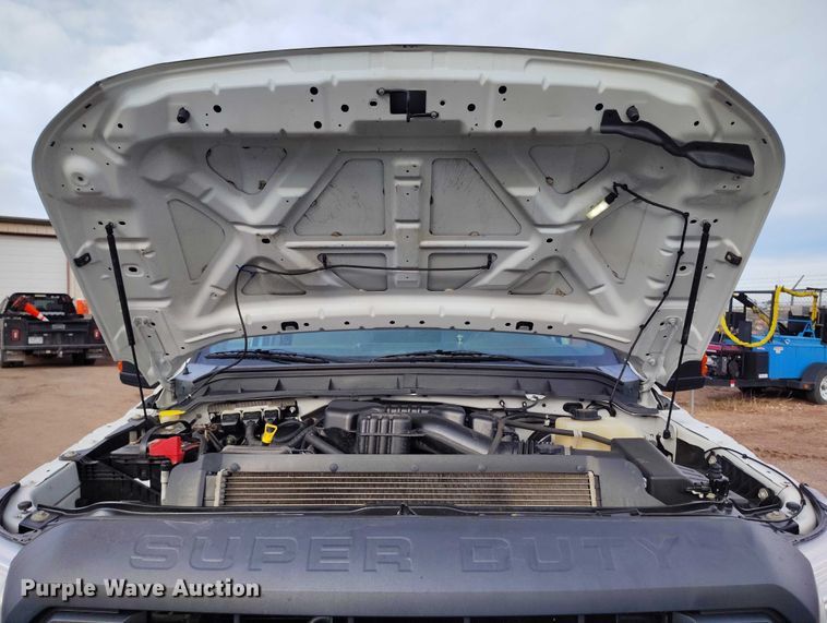 image for item DT0846 2016 Ford F250 Super Duty XL Ext. Cab pickup truck