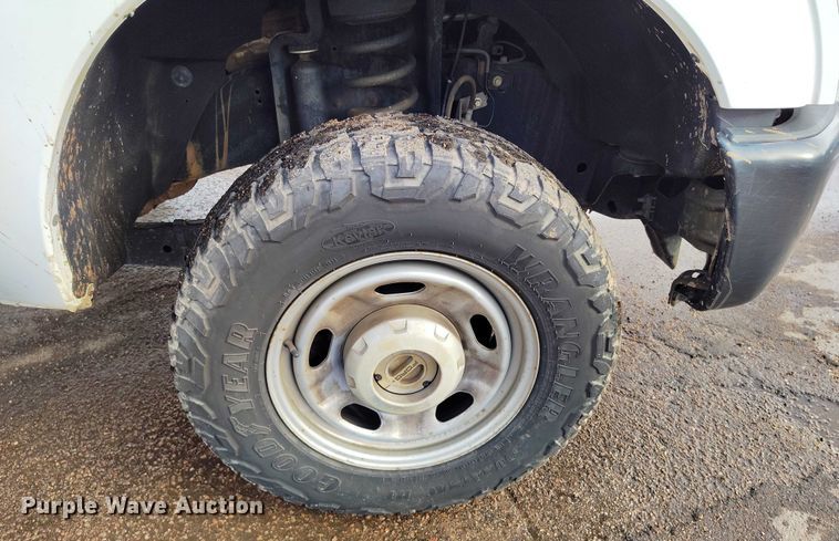 image for item DT0846 2016 Ford F250 Super Duty XL Ext. Cab pickup truck