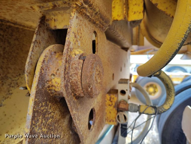 image for item DT0850 1992 Load King 2030 bottom dump trailer