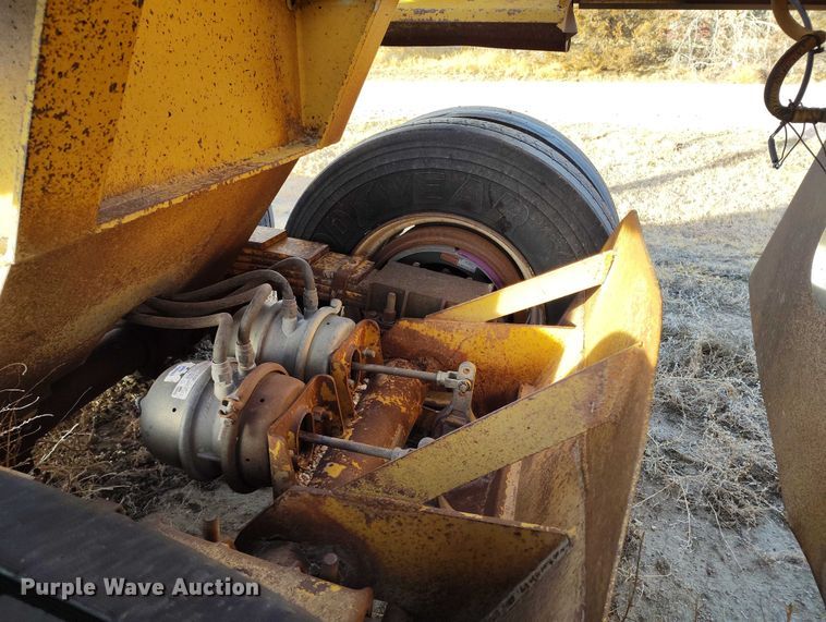 image for item DT0850 1992 Load King 2030 bottom dump trailer