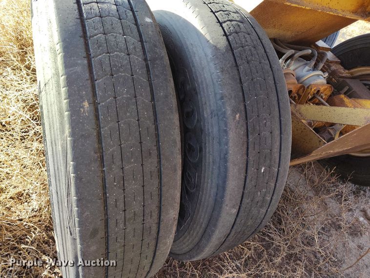 image for item DT0850 1992 Load King 2030 bottom dump trailer