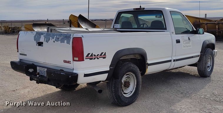 image for item DT0851 2000 GMC Sierra 2500 SL pickup truck