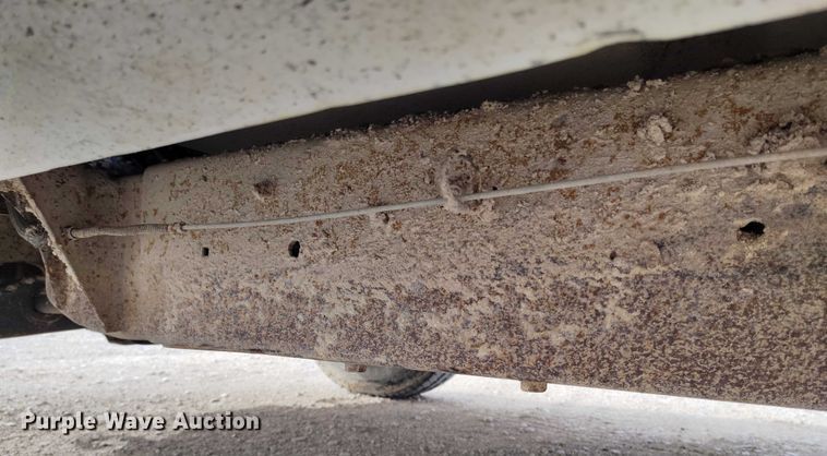 image for item DT0851 2000 GMC Sierra 2500 SL pickup truck