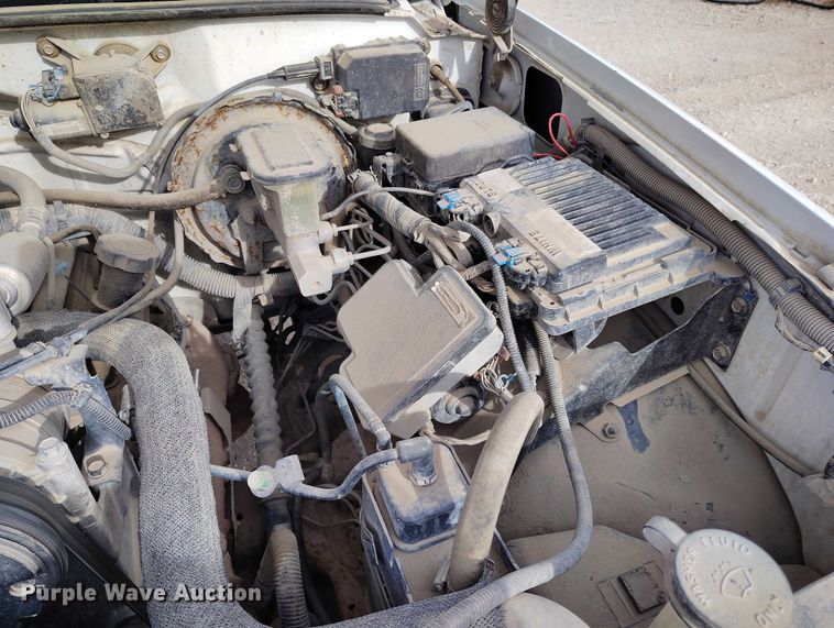 image for item DT0851 2000 GMC Sierra 2500 SL pickup truck