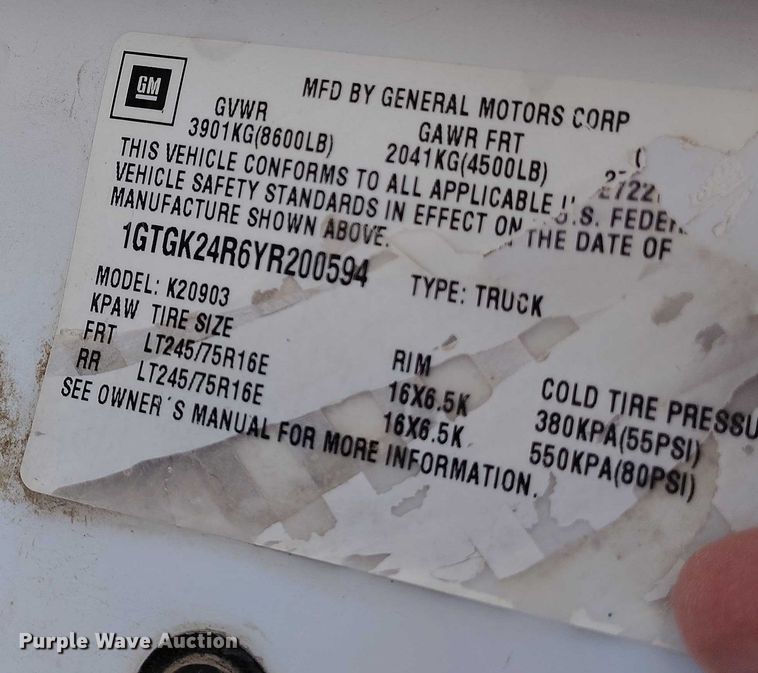 image for item DT0851 2000 GMC Sierra 2500 SL pickup truck