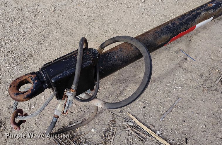 image for item DT0852 2015 Truck Equipment Service Co Cornhusker 800 end dump pup trailer