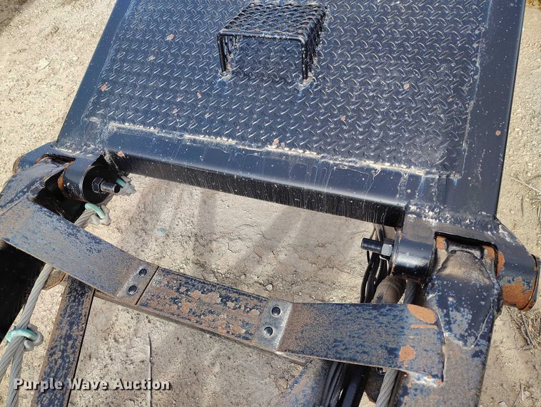 image for item DT0852 2015 Truck Equipment Service Co Cornhusker 800 end dump pup trailer