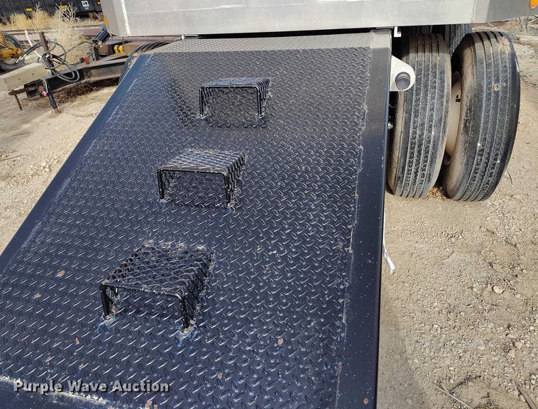 image for item DT0852 2015 Truck Equipment Service Co Cornhusker 800 end dump pup trailer