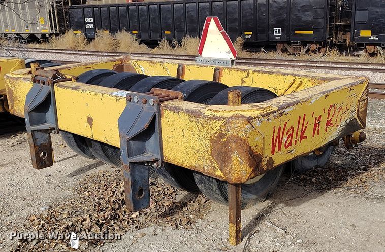 image for item DT0853 Walk 'n Roll pneumatic roller