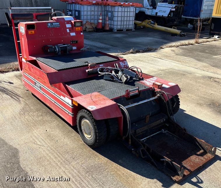 image for item DU0349 2003 Lextro AP8750B  aircraft tug