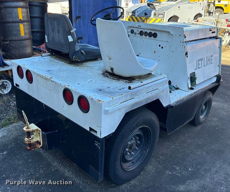 image for item DU0352 Jetline aircraft tug