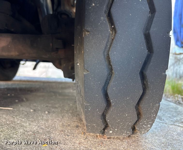 image for item DU0352 Jetline aircraft tug