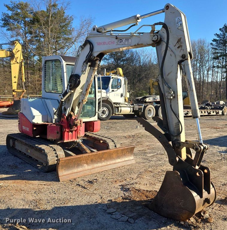 image for item DU2674 2011 Takeuchi TB153FR mini excavator