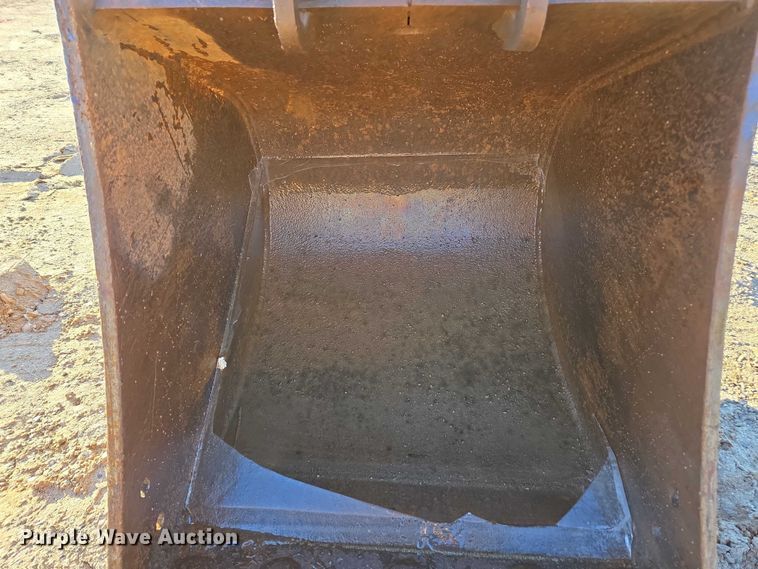 image for item DU2674 2011 Takeuchi TB153FR mini excavator