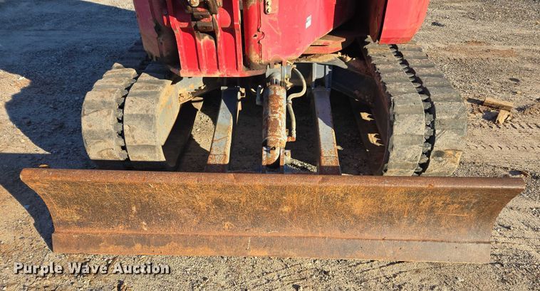 image for item DU2674 2011 Takeuchi TB153FR mini excavator