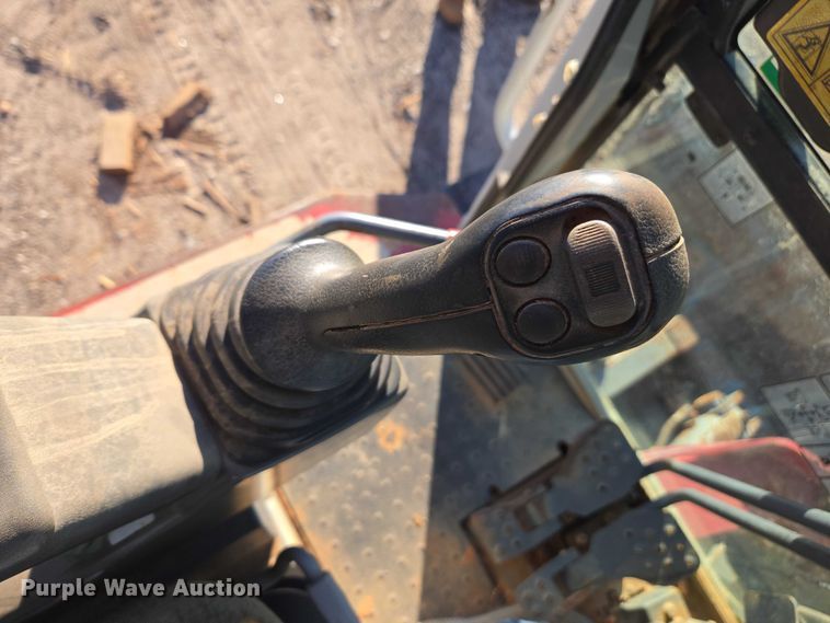 image for item DU2674 2011 Takeuchi TB153FR mini excavator