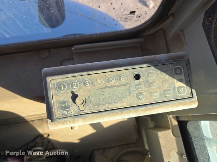 image for item DU2674 2011 Takeuchi TB153FR mini excavator