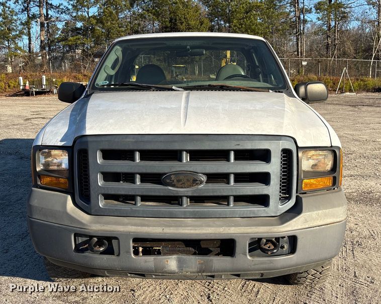 image for item DU2675 2006 Ford F250 Super Duty XL Ext. Cab pickup truck
