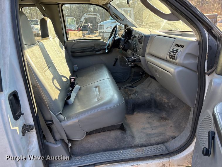 image for item DU2675 2006 Ford F250 Super Duty XL Ext. Cab pickup truck