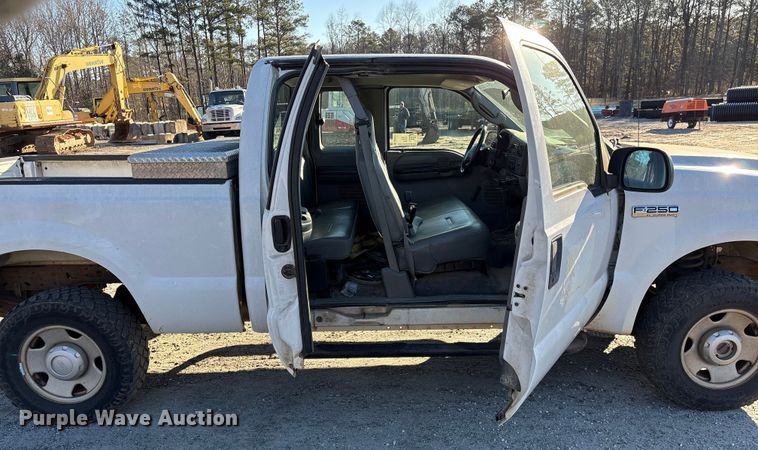 image for item DU2675 2006 Ford F250 Super Duty XL Ext. Cab pickup truck