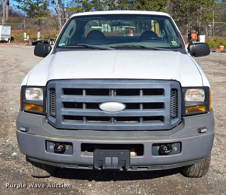 image for item DU2676 2007 Ford F250 Super Duty XL Ext. Cab pickup truck