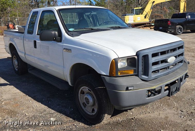 image for item DU2676 2007 Ford F250 Super Duty XL Ext. Cab pickup truck
