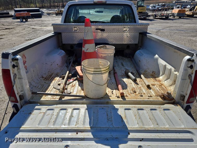 image for item DU2676 2007 Ford F250 Super Duty XL Ext. Cab pickup truck