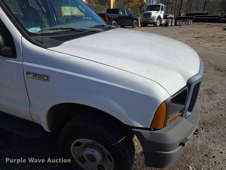 image for item DU2676 2007 Ford F250 Super Duty XL Ext. Cab pickup truck