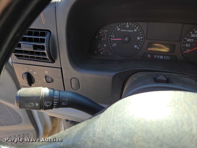 image for item DU2676 2007 Ford F250 Super Duty XL Ext. Cab pickup truck