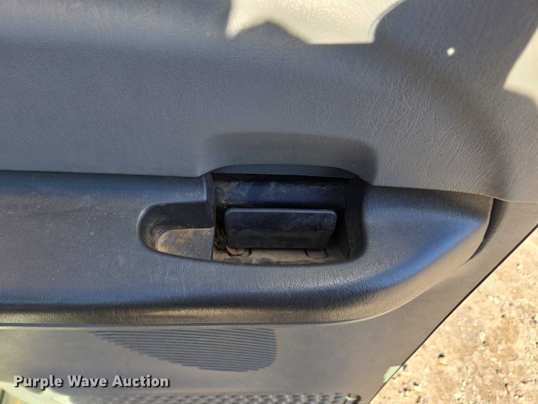 image for item DU2676 2007 Ford F250 Super Duty XL Ext. Cab pickup truck