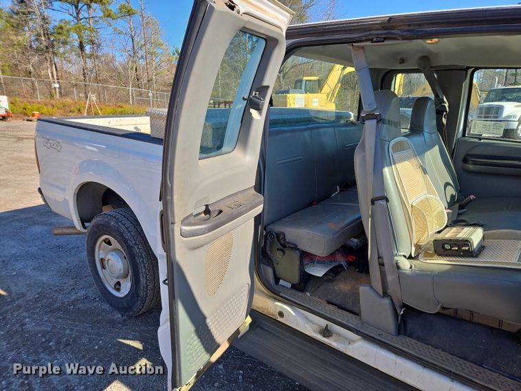 image for item DU2676 2007 Ford F250 Super Duty XL Ext. Cab pickup truck