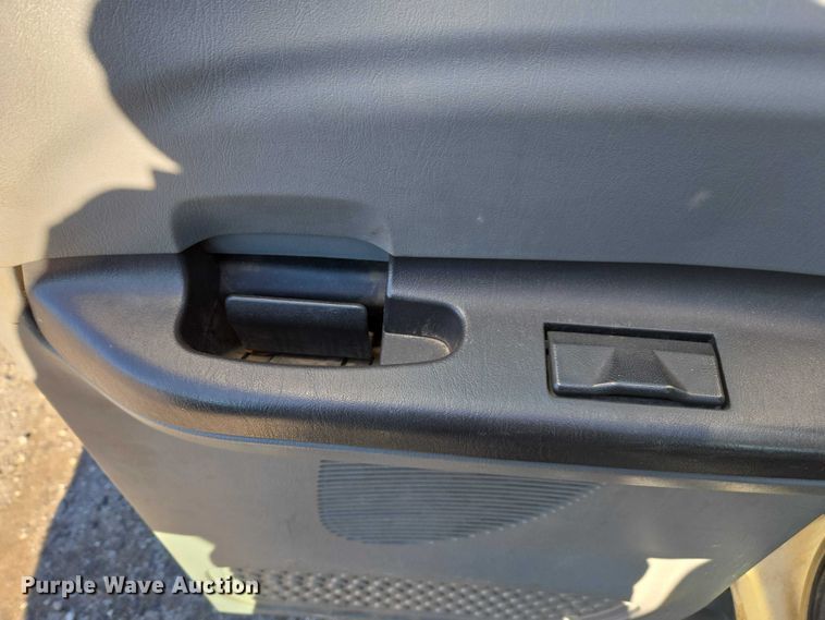 image for item DU2676 2007 Ford F250 Super Duty XL Ext. Cab pickup truck