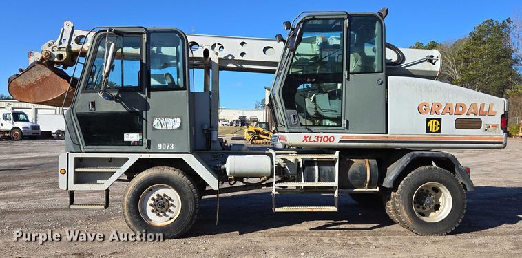 image for item DU2677 2003 Gradall XL3100 wheeled excavator