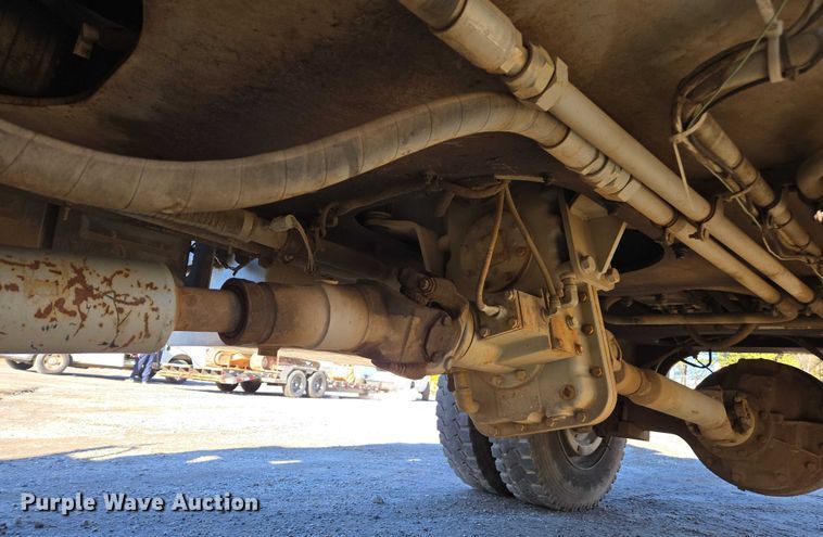 image for item DU2677 2003 Gradall XL3100 wheeled excavator