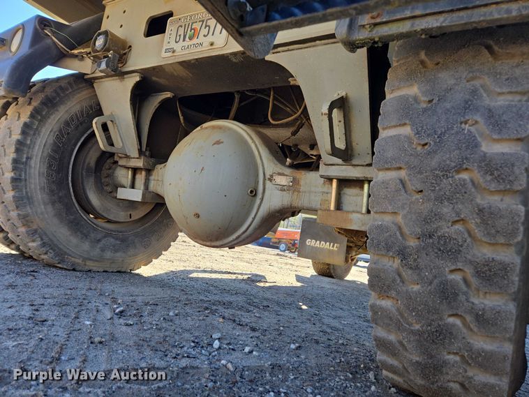 image for item DU2677 2003 Gradall XL3100 wheeled excavator