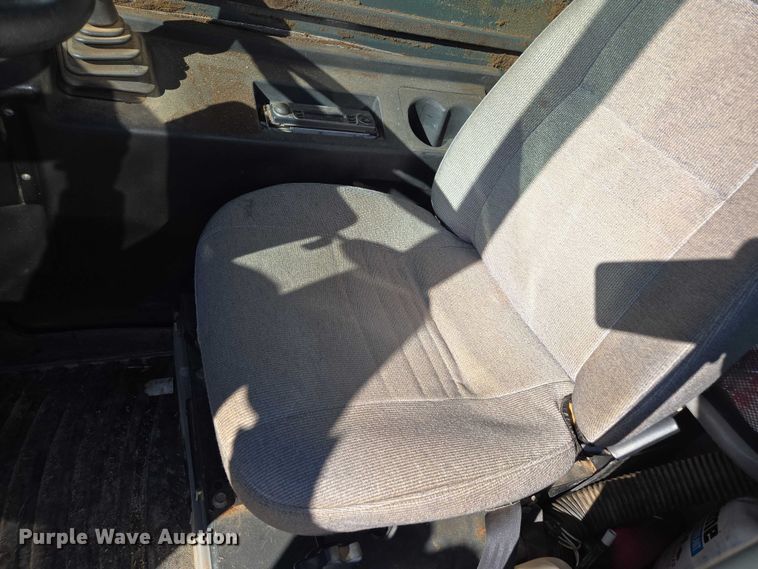 image for item DU2677 2003 Gradall XL3100 wheeled excavator