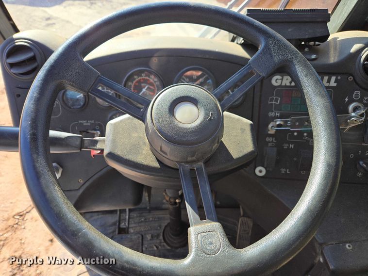 image for item DU2677 2003 Gradall XL3100 wheeled excavator