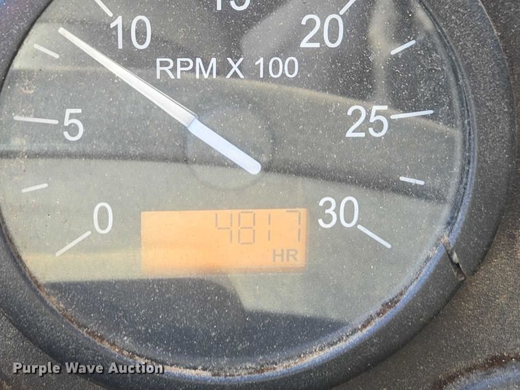 image for item DU2677 2003 Gradall XL3100 wheeled excavator