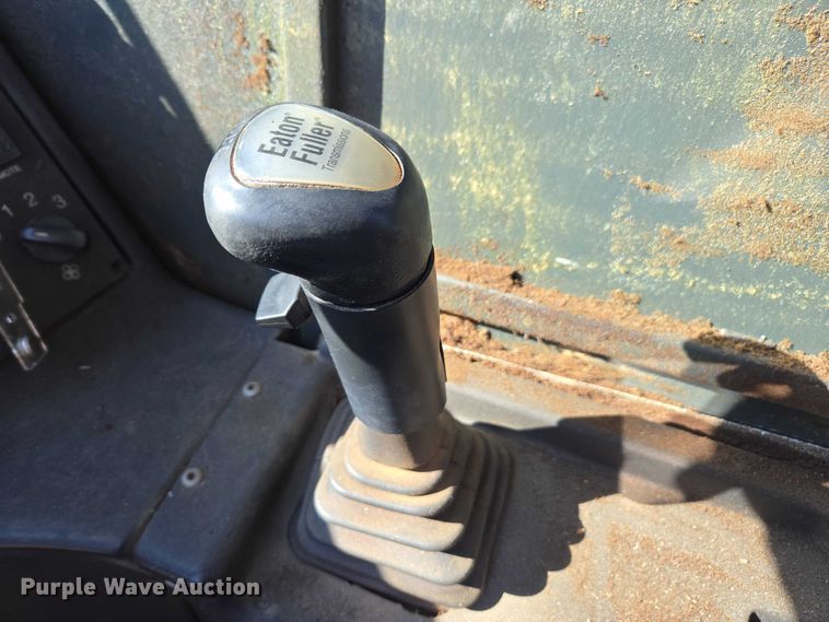 image for item DU2677 2003 Gradall XL3100 wheeled excavator