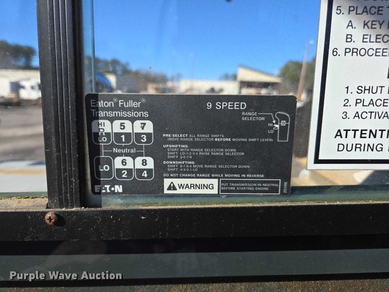 image for item DU2677 2003 Gradall XL3100 wheeled excavator