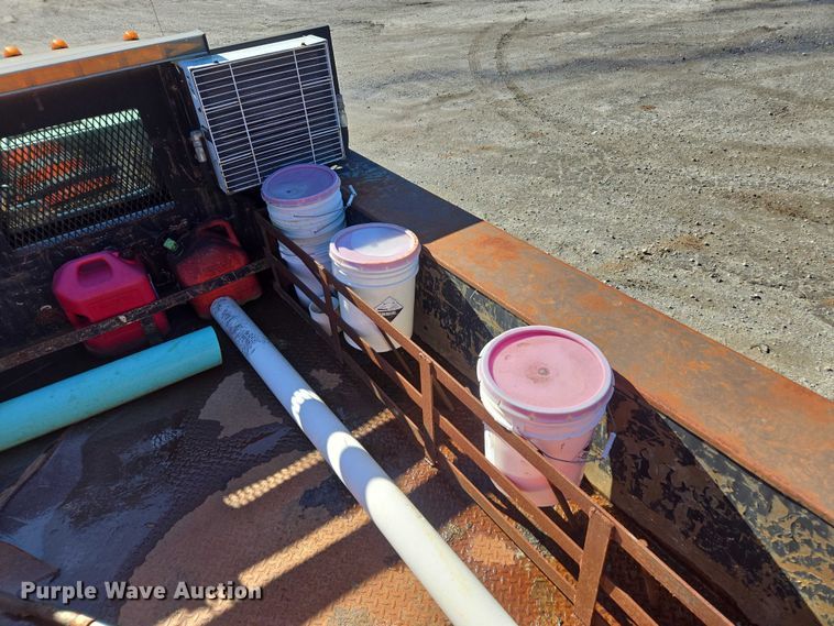 image for item DU2678 2008 Ford F450 Super Duty XL flatbed truck