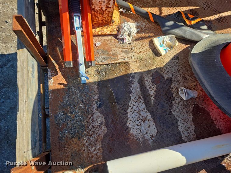 image for item DU2678 2008 Ford F450 Super Duty XL flatbed truck