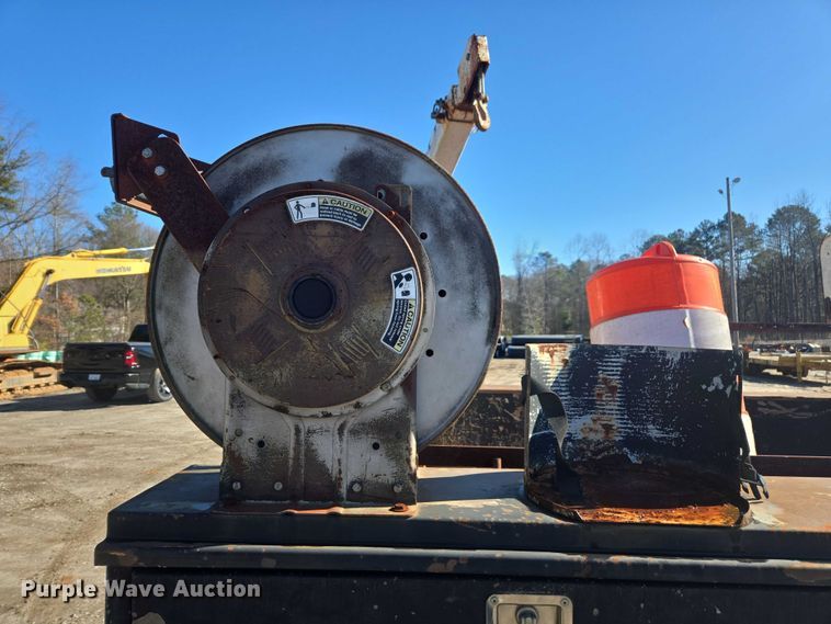 image for item DU2678 2008 Ford F450 Super Duty XL flatbed truck