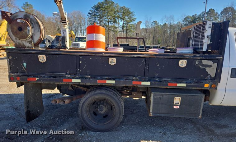 image for item DU2678 2008 Ford F450 Super Duty XL flatbed truck