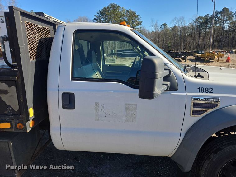 image for item DU2678 2008 Ford F450 Super Duty XL flatbed truck