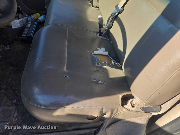 image for item DU2678 2008 Ford F450 Super Duty XL flatbed truck